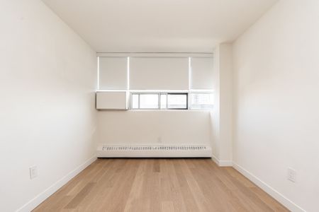730 St Clarens Avenue - Photo 5