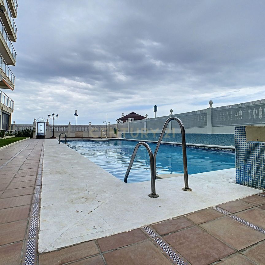 Estudio de alquiler en Avenida de España, 3, La Carihuela - Los Nidos - Photo 1