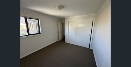 Townhouse Living - Photo 3