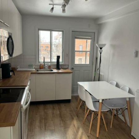 !URGENT! CESSION DE BAIL, 31/2 cartier Ahuntsic, Montréal - Photo 3