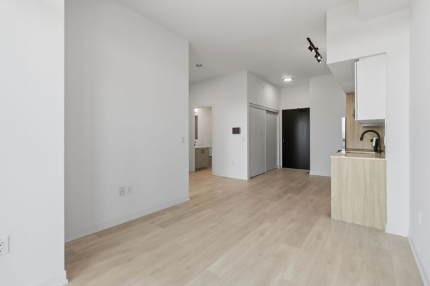 For Lease - 4878 Powers Common Unit# 122, Burlington, Ontario - Photo 1