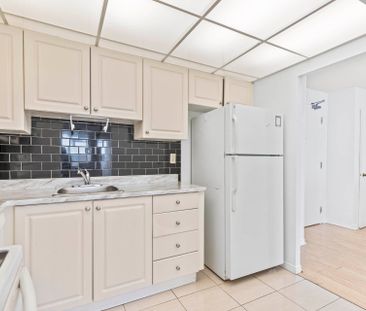 For Lease - 115 Hillcrest Avenue Unit# 415, Mississauga, Ontario - Photo 4