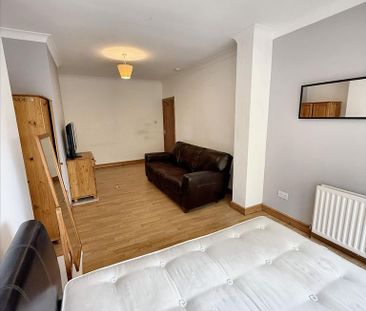 1 bedroom semi-detached house to rent - Photo 3