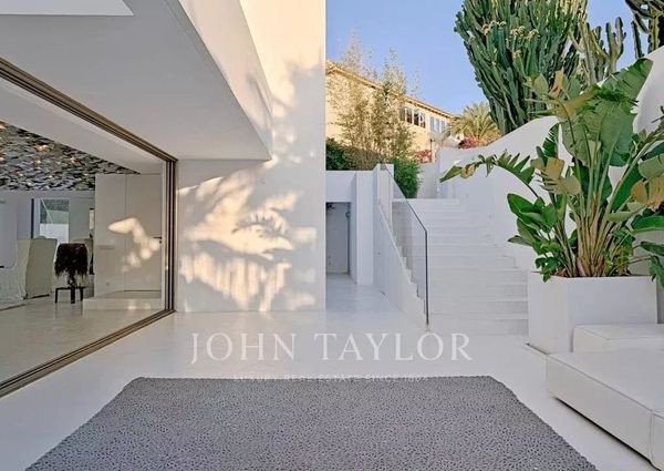 Luxury Villa for rent in Es Cubells, Balearic Islands