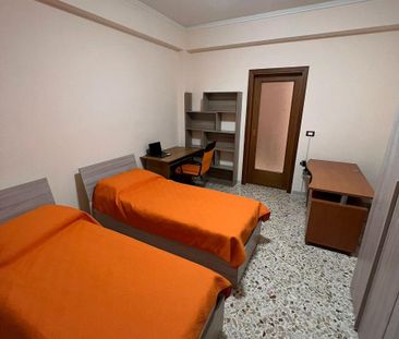 Ultima stanza in appartamento ristrutturato - Foto 3