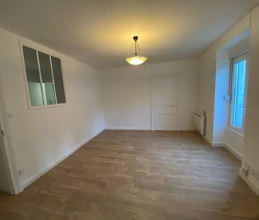 Location Appartement 2 pièces 38m² CHATEAUBRIANT 44110 - Photo 2