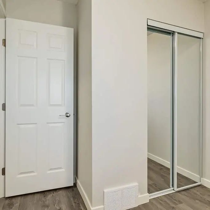 - 3 Bedroom at Poplar Grove - Photo 1