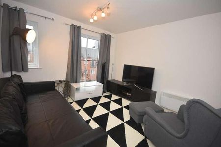 Stretford Road, Manchester, Hulme, M15 - Photo 2