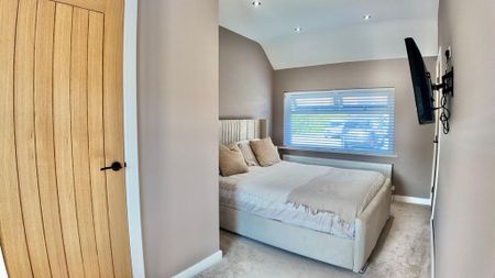 3 bedroom terraced house to rent - Photo 5