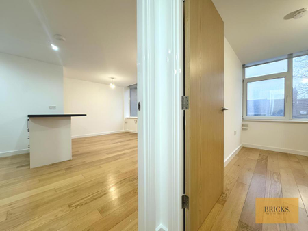 1 bedroom flat to rent - Photo 5
