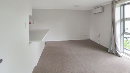 NEW LYNN - 2 Bedroom - Photo 5