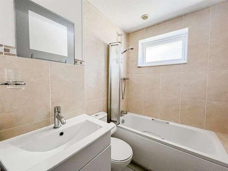 Kingsley Close, St. Leonards, TN37 - Photo 5