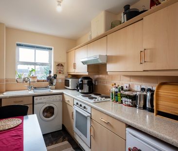 2 bedroom apartment to rent - Photo 2