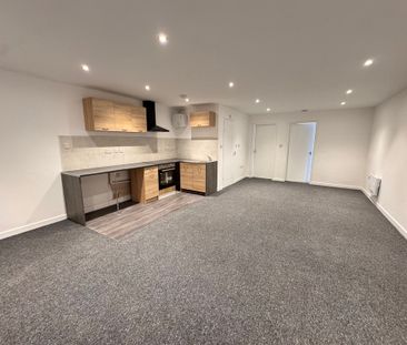 Broadmeadow Flats, Warstones Drive, Wolverhampton - Photo 1