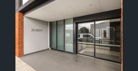 Luxury Living - Photo 4