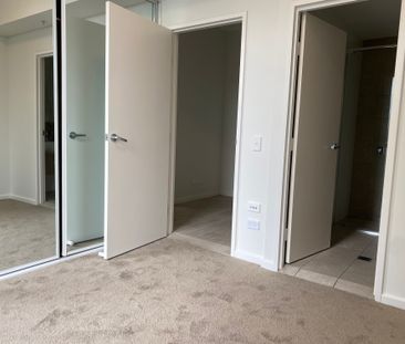 Modern 2 bedroom apartment in prime location - Photo 1