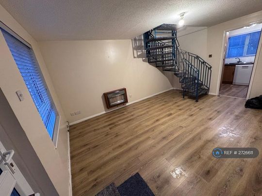 2 bedroom end of terrace house to rent - Photo 1