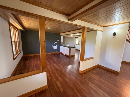 For Lease - 20927 Shaws Creek Road, Caledon, Ontario - Photo 1