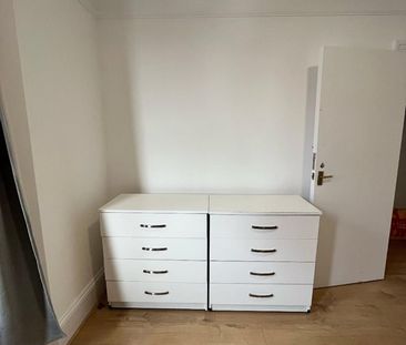 Room in a Shared House, Mora Road, NW2 - Photo 6