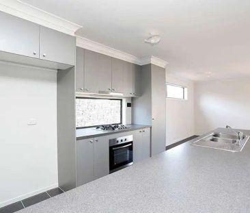 116 Hamish Drive, Tarneit VIC 3029 - Photo 3