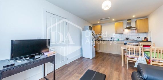 Studio to rent - Photo 2