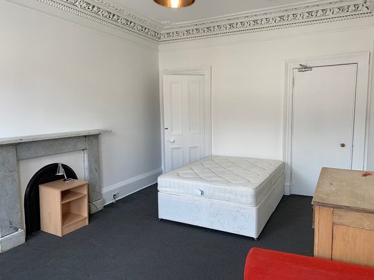 South Clerk Street, Edinburgh, EH8 9PT - Photo 1
