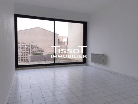 Location Appartement 3 pièces 61m² NIMES 30000 - Photo 5