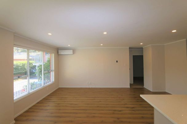 3 Bedrooms Unit in Epsom - Photo 1