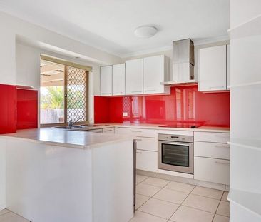 28 Bottlebrush Drive, Regents Park, QLD 4118 - Photo 5