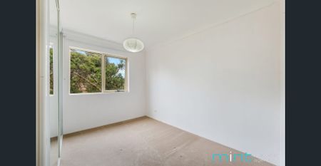 Spacious & Modern 2-Bedroom Unit for Rent – Prime Bankstown Location - Photo 3