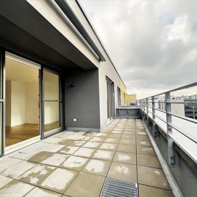 Penthouse-Wohnung am Phoenix-See Dortmund zu vermieten! Mit Küche, Dachterrasse und Stellplatz! - Photo 1