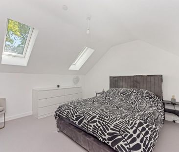 5 bedroom detached house to rent - Photo 4