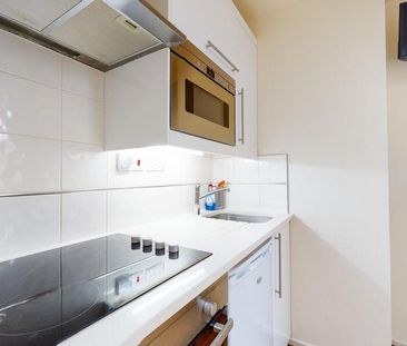 Studio to rent - Photo 4