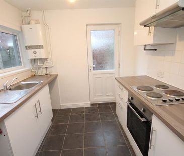 2 bedroom terraced house to rent - Photo 6
