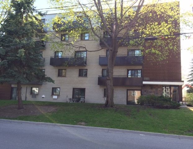 140 Kent Street - Photo 1