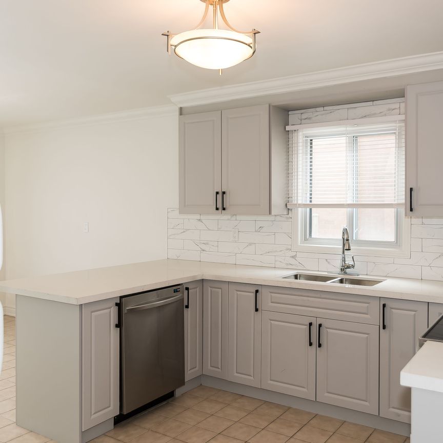 For Lease - 11 Foster Crescent, Whitby, Ontario - Photo 1