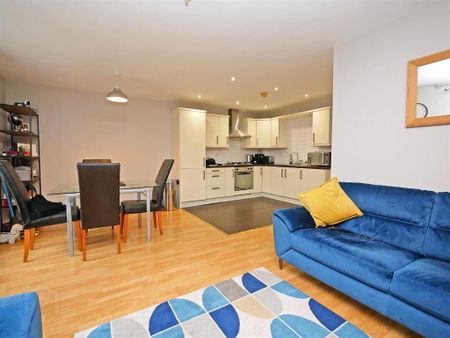 2g The Demesne, Carryduff, Belfast, BT8 8GW - Photo 3