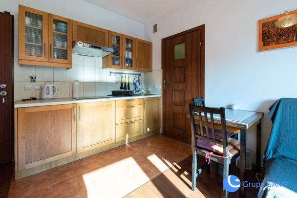 Kawalerka, parking, ul. Radzikowskiego - Photo 1