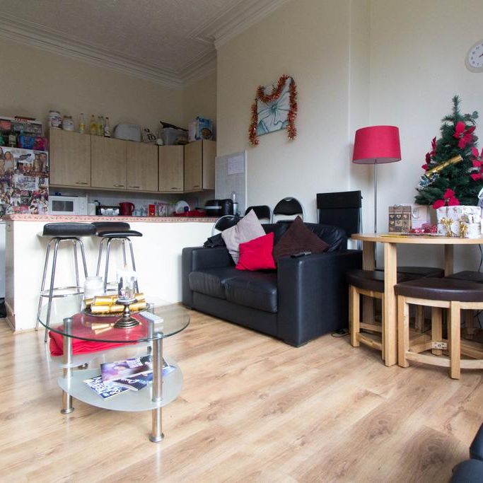 4 bedroom house to rent - Photo 1