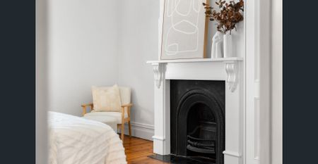 Charming Maisonette Fresh from Vogue-Style Makeover - Photo 2