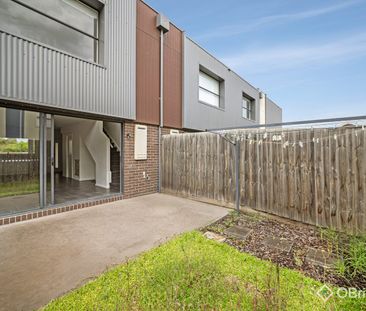 Quietly Located Townhouse In Casiana Grove - Photo 2