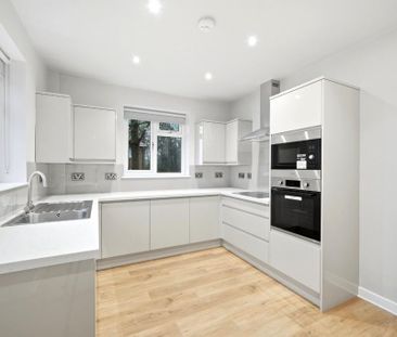 4 bedroom detached house to rent - Photo 5