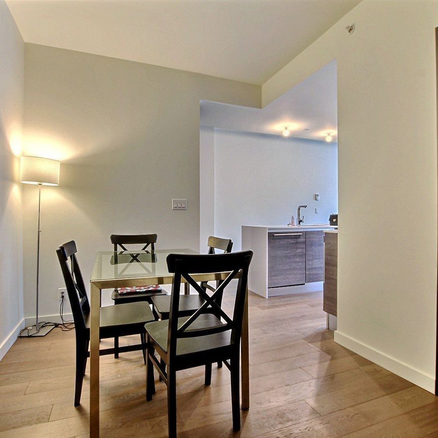 Condo for rent, Montréal (Ville-Marie) - Photo 1