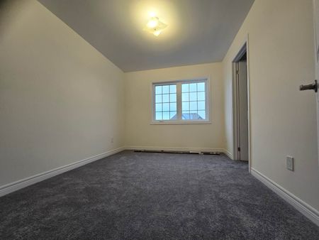 For Lease - 46 East Vista Terrace, Quinte West, Ontario - Photo 3