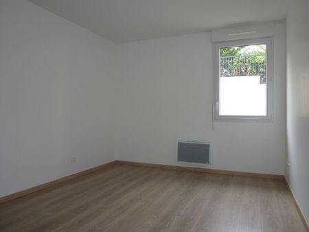 Location appartement 3 pièces, 69.40m², Castanet-Tolosan - Photo 2