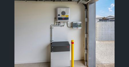 LOOKINGB FOR A DREAM WORKSHED WITHOUT A HUGE HOUSE TO MAINTAIN? - Photo 4