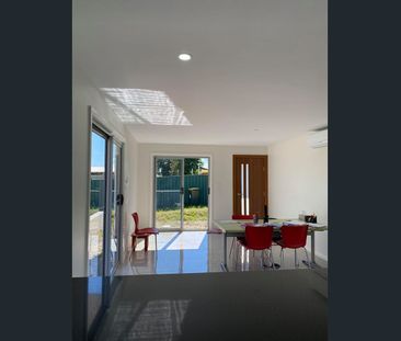 Spacious 2-bedroom granny flat for rent in Macquarie Fields. - Photo 1