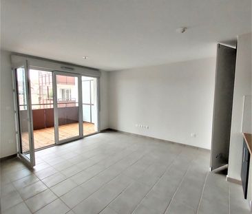 Location Appartement 2 pièces 42m² FROUZINS 31270 - Photo 1
