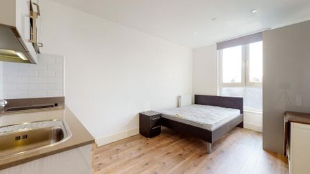 Studio to rent - Photo 2