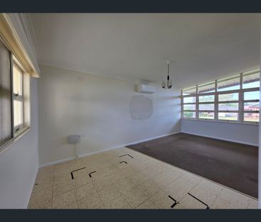 24 Kanangra Drive, Taree, NSW 2430 - Photo 2